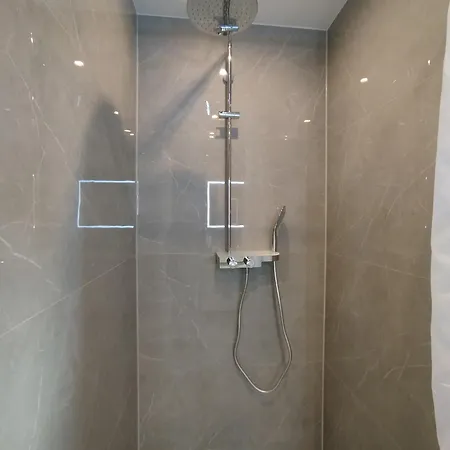 Oase 1 아파트 고흐